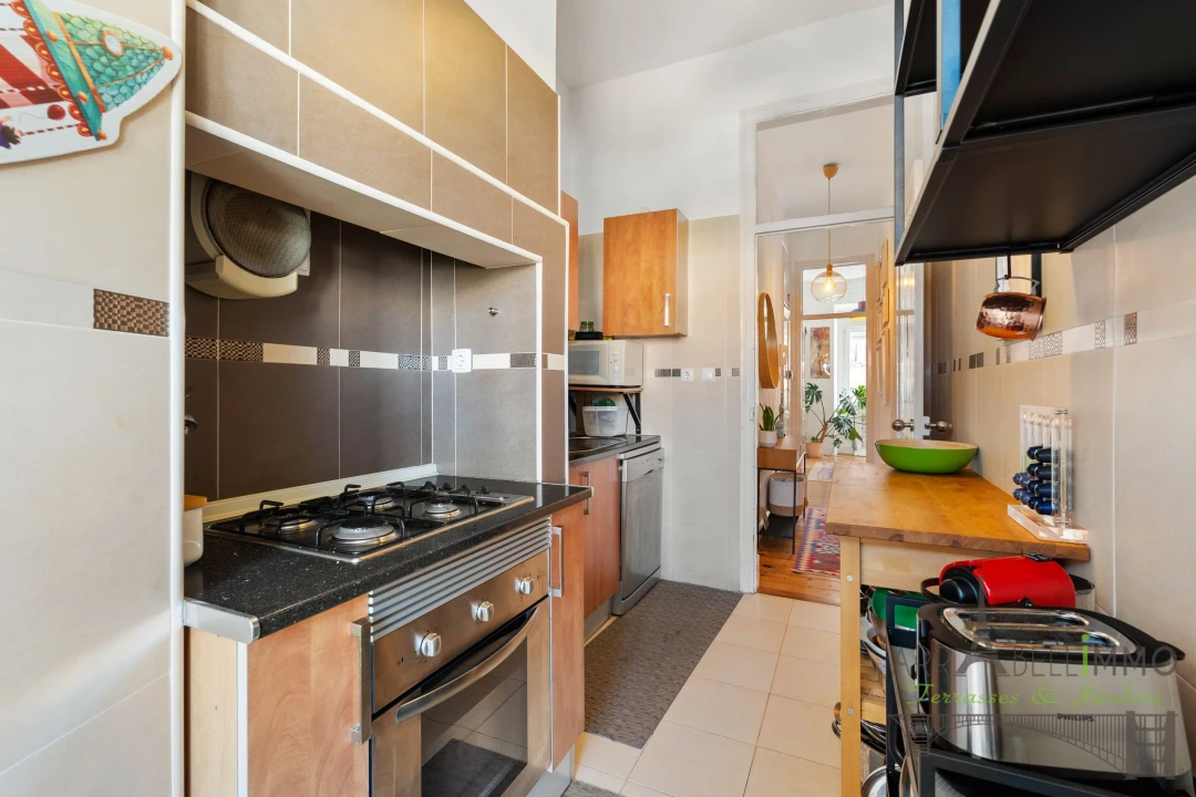 Apartamento T2 para Venda em Campolide Foto 9