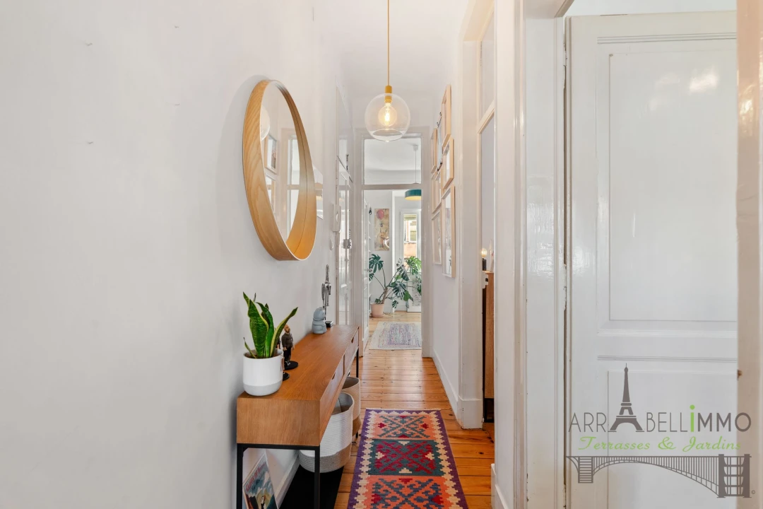 Apartamento T2 para Venda em Campolide Foto 14