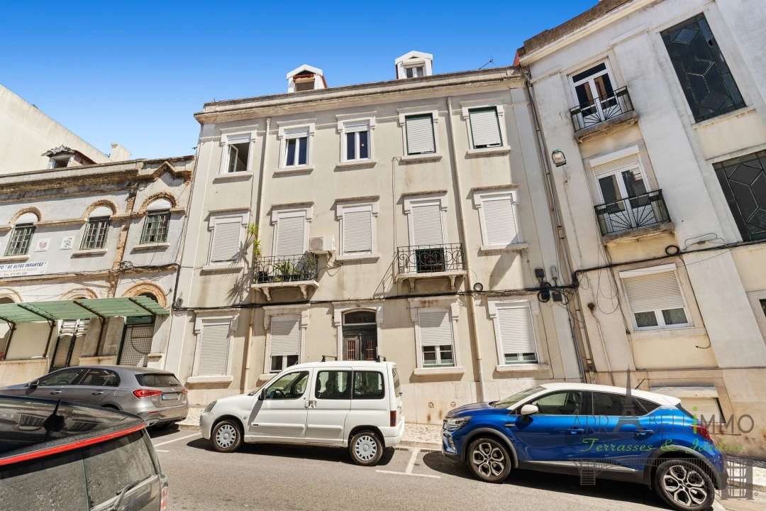 Apartamento T2 para Venda em Campolide Foto 25