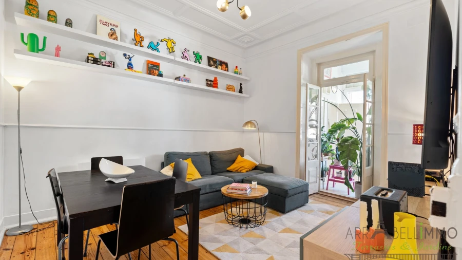 Apartamento T2 para Venda em Campolide