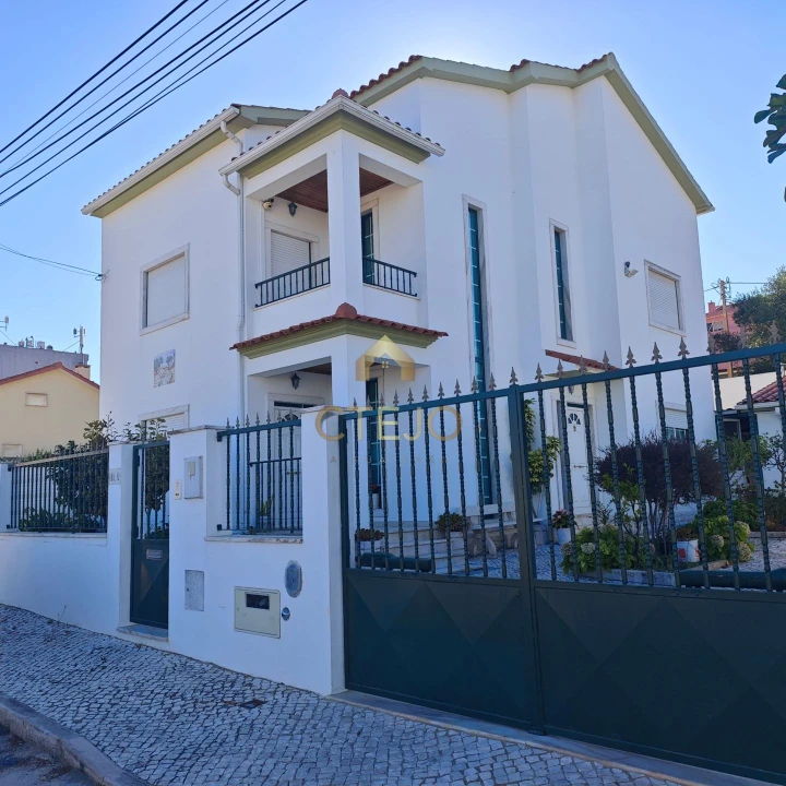 Moradia T3 para Venda em Santa Iria de Azoia, São João da Talha e Bobadela Foto 7