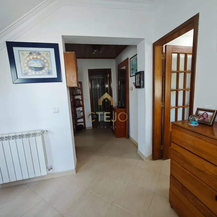 Moradia T3 para Venda em Santa Iria de Azoia, São João da Talha e Bobadela Foto 12