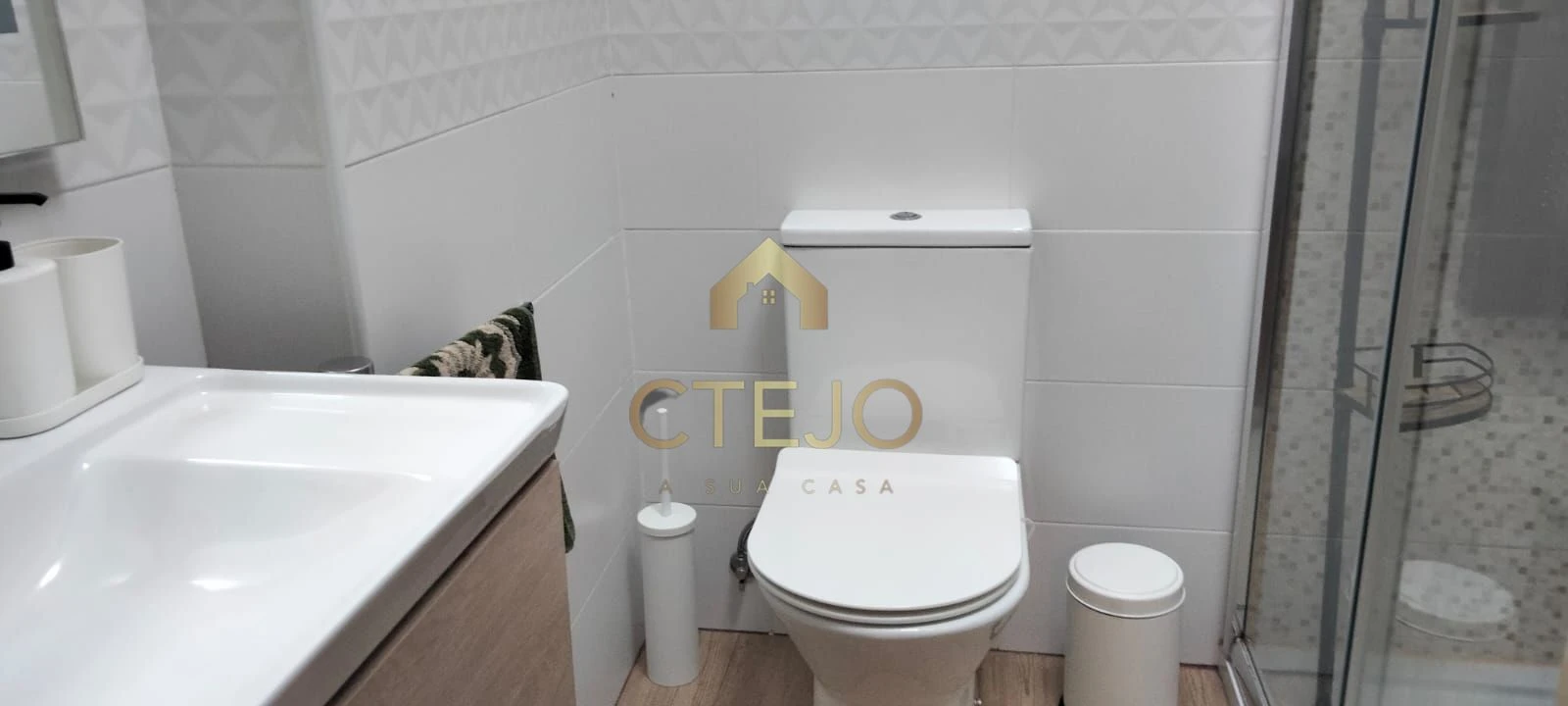 Apartamento T3 para Arrendamento em Santa Iria de Azoia, São João da Talha e Bobadela Foto 25