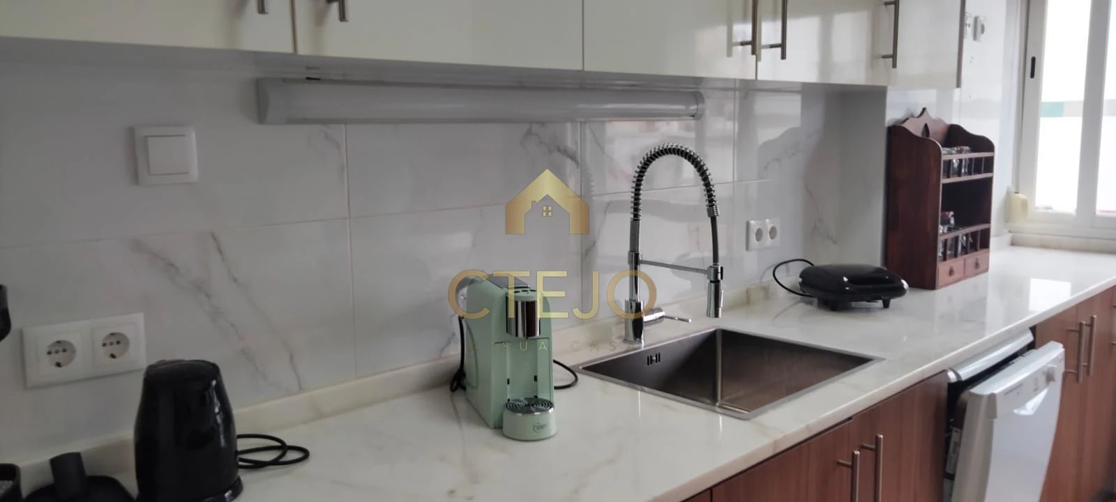 Apartamento T3 para Arrendamento em Santa Iria de Azoia, São João da Talha e Bobadela Foto 4