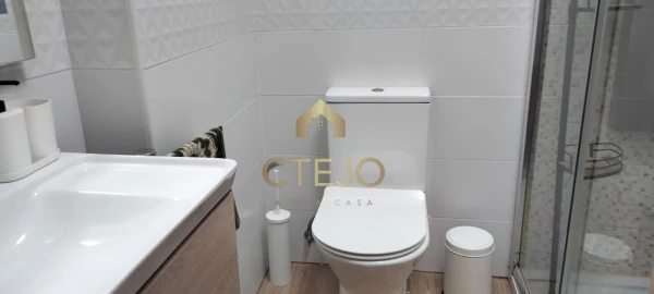 Apartamento T3 para Arrendamento em Santa Iria de Azoia, São João da Talha e Bobadela