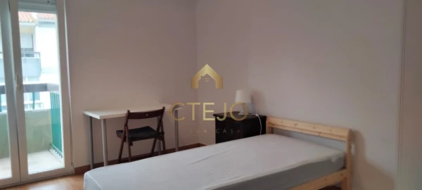 Apartamento T3 para Arrendamento em Santa Iria de Azoia, São João da Talha e Bobadela