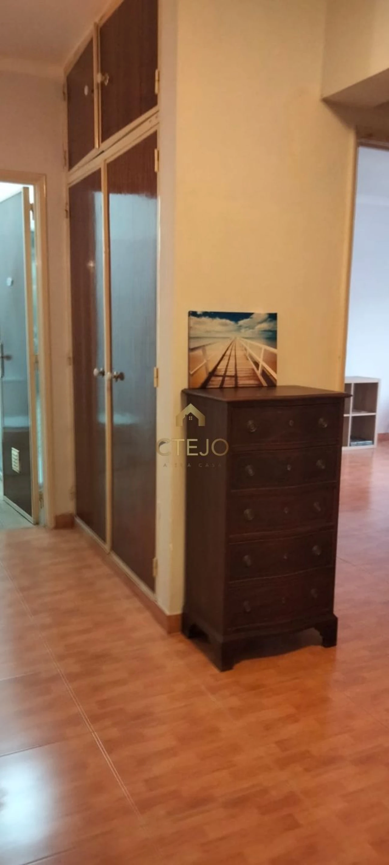 Apartamento T3 para Arrendamento em Santa Iria de Azoia, São João da Talha e Bobadela Foto 28