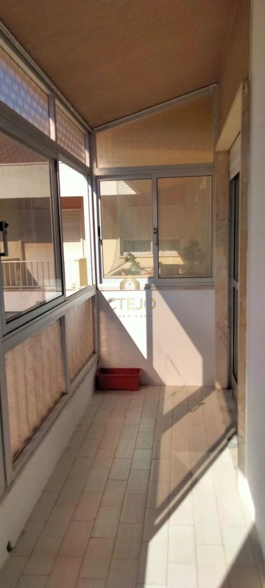 Apartamento T2 para Arrendamento em Santa Iria de Azoia, São João da Talha e Bobadela Foto 11