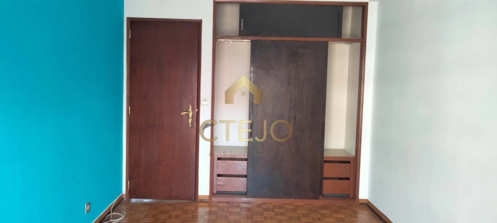 Apartamento T2 para Arrendamento em Santa Iria de Azoia, São João da Talha e Bobadela Foto 7