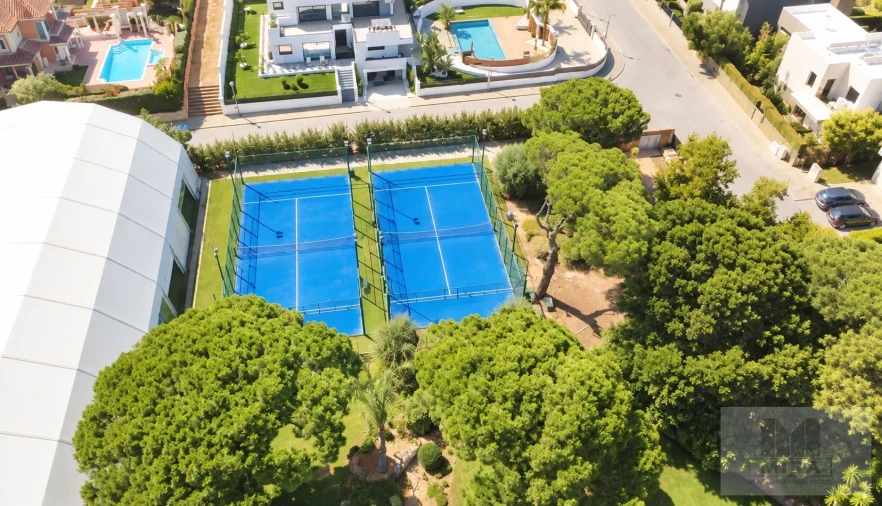 Apartamento T2 para Venda em Quarteira Foto 4