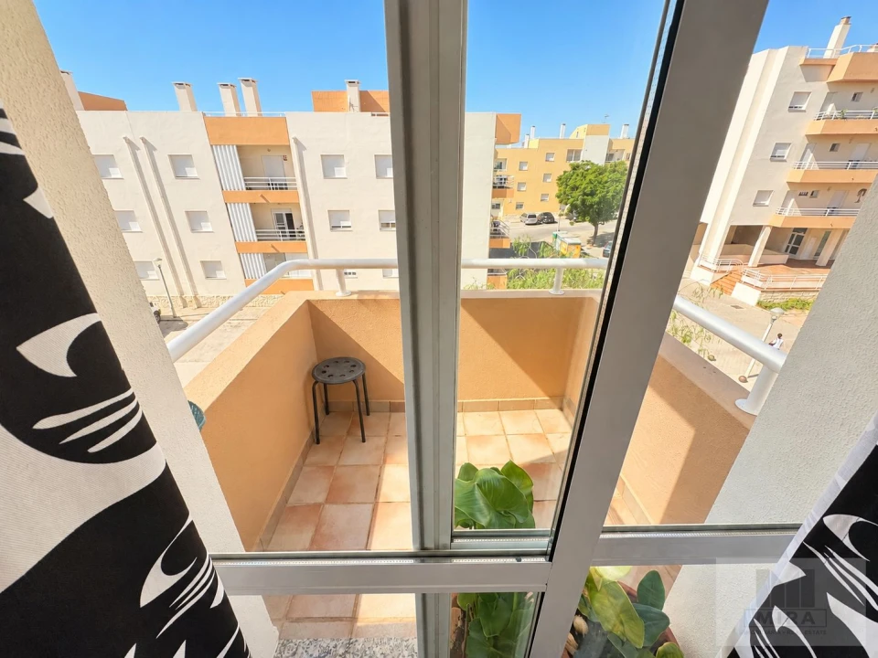 Apartamento T2 para Venda em Quarteira Foto 21