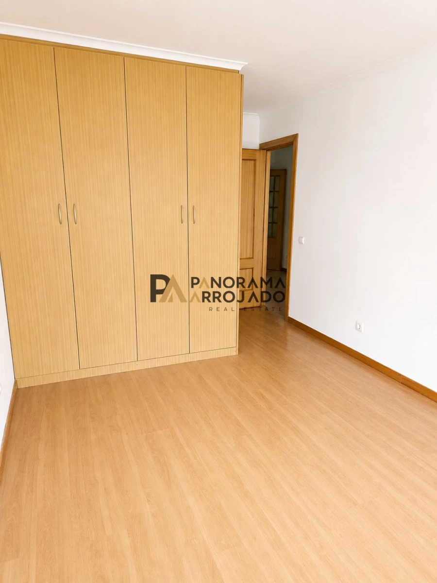 Apartamento T3 para Venda em Quinta do Anjo Foto 15