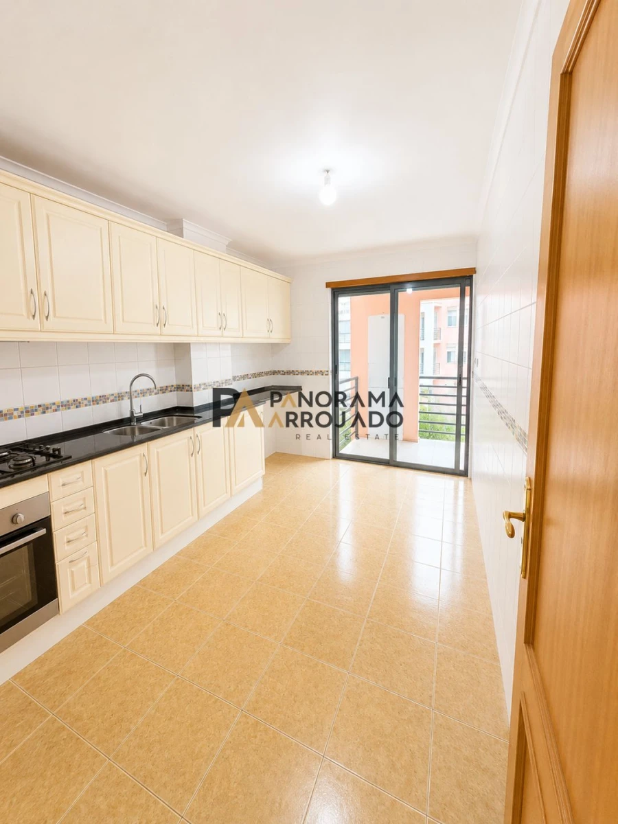 Apartamento T3 para Venda em Quinta do Anjo Foto 3