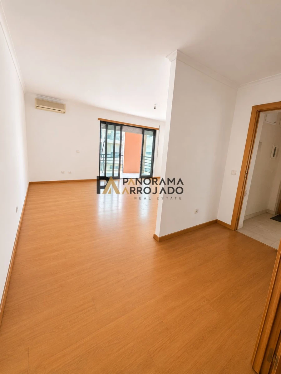 Apartamento T3 para Venda em Quinta do Anjo Foto 4
