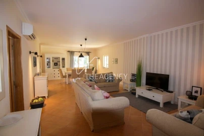 Apartamento T3 para Arrendamento em Quarteira