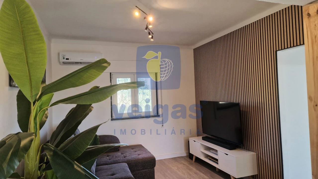 Moradia T2 para Venda em Vermoil Foto 3