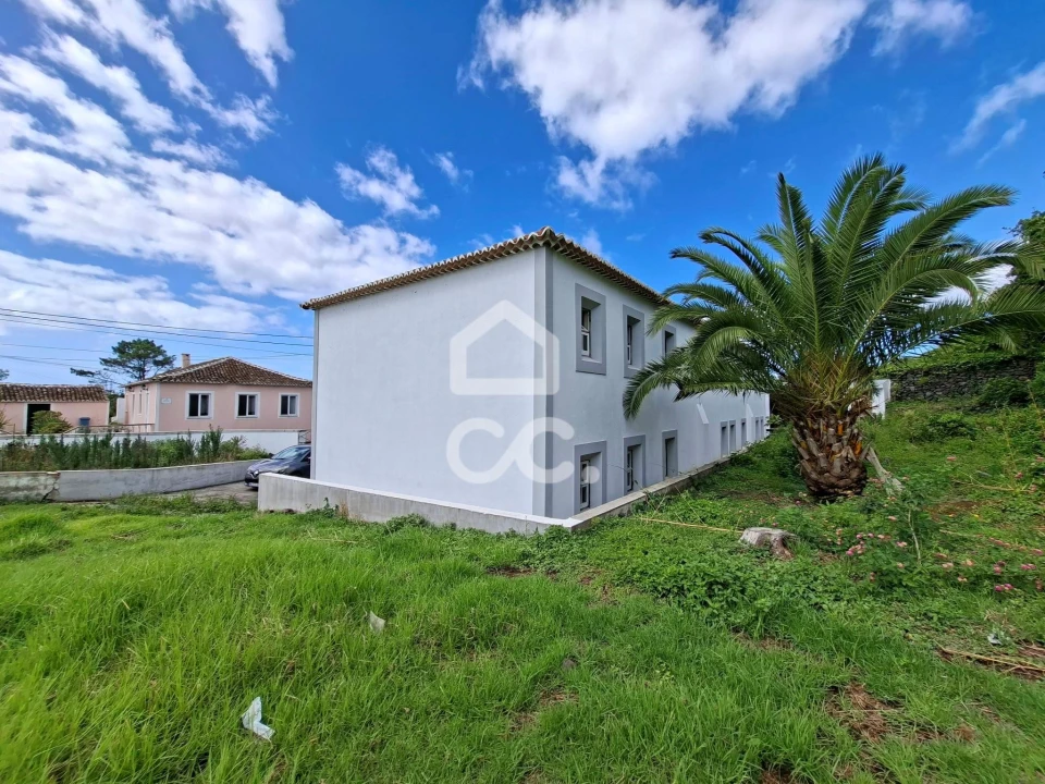 Moradia T7 para Venda em São Mateus da Calheta Foto 23