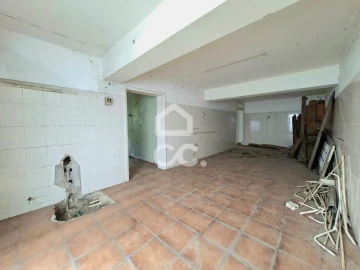 Moradia T7 para Venda em São Mateus da Calheta