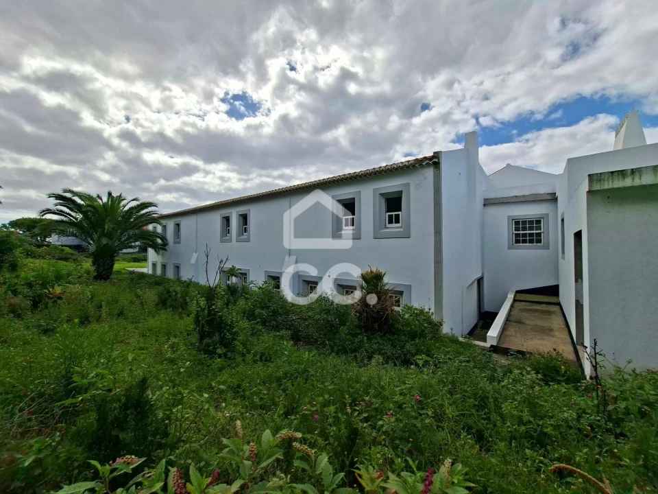 Moradia T7 para Venda em São Mateus da Calheta Foto 24
