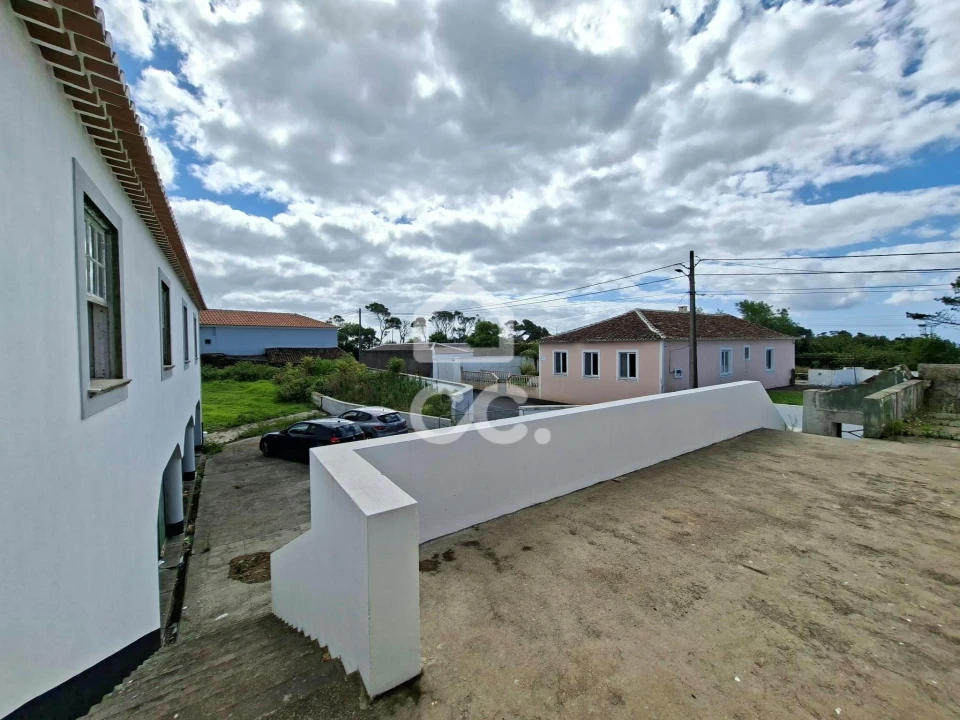 Moradia T7 para Venda em São Mateus da Calheta Foto 22