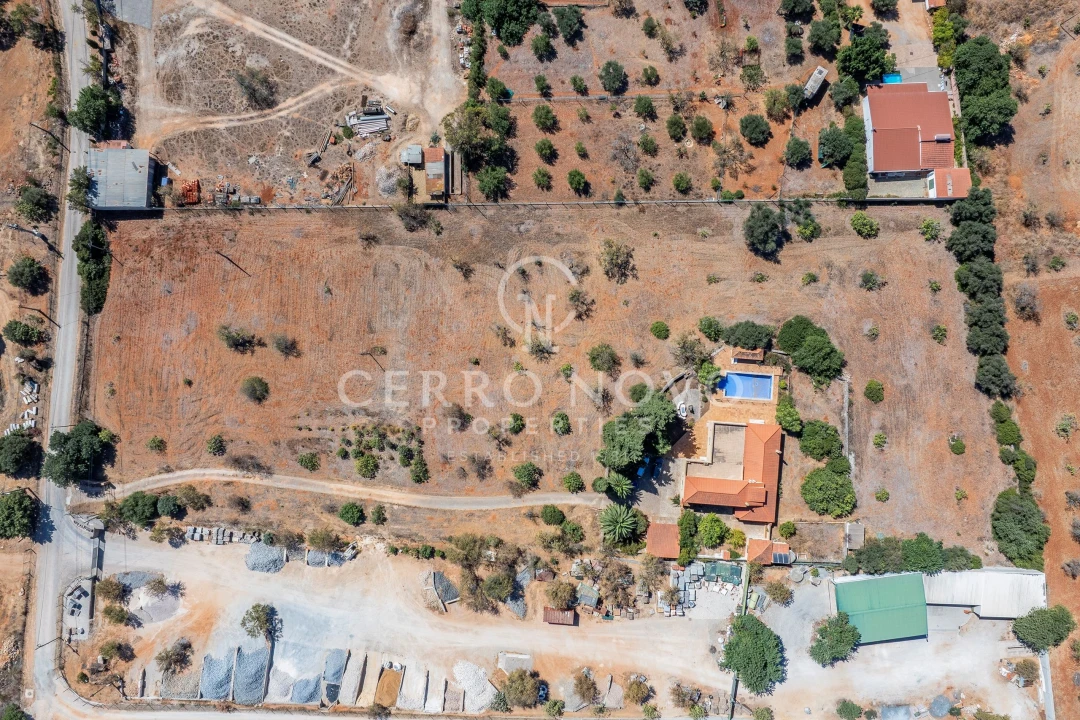 Moradia T5 para Venda em Albufeira e Olhos de Água Foto 8
