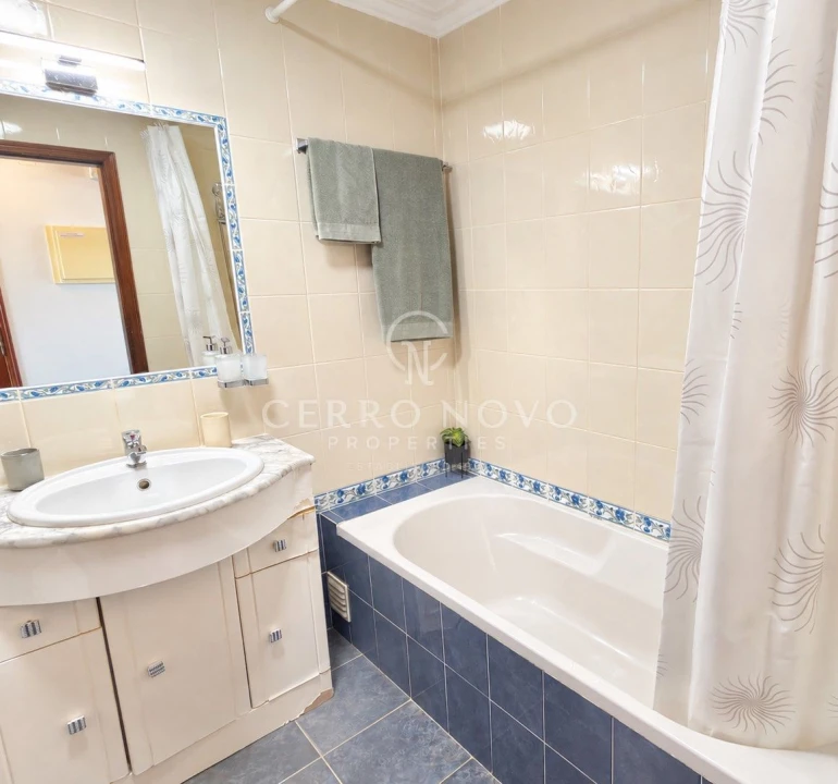Apartamento T2 para Venda em Albufeira e Olhos de Água Foto 14