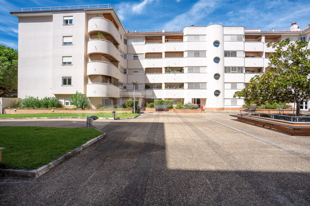 Apartamento T2 para Arrendamento em Lumiar Foto 27