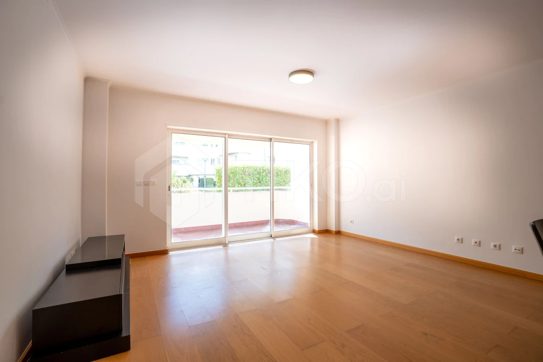Apartamento T2 para Arrendamento em Lumiar Foto 1