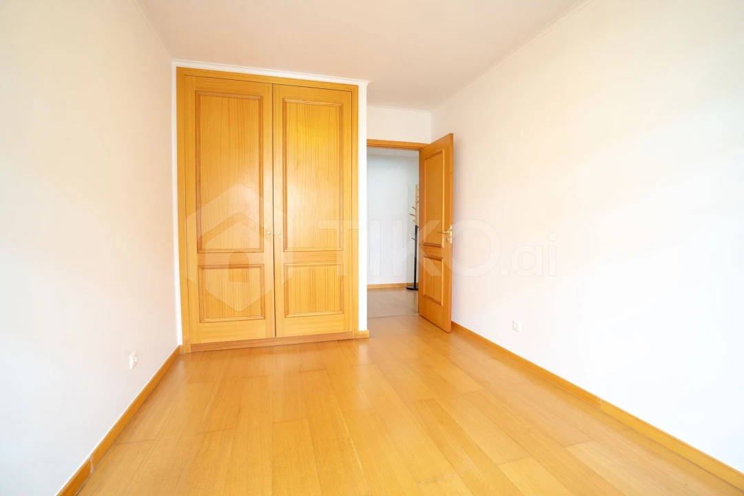 Apartamento T2 para Arrendamento em Lumiar Foto 18