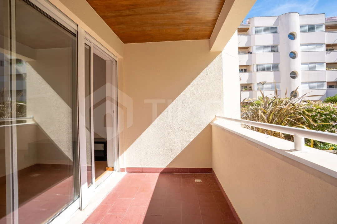 Apartamento T2 para Arrendamento em Lumiar Foto 5