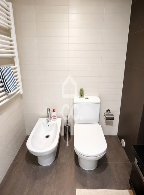Apartamento T3 para Arrendamento em Camarate, Unhos e Apelação