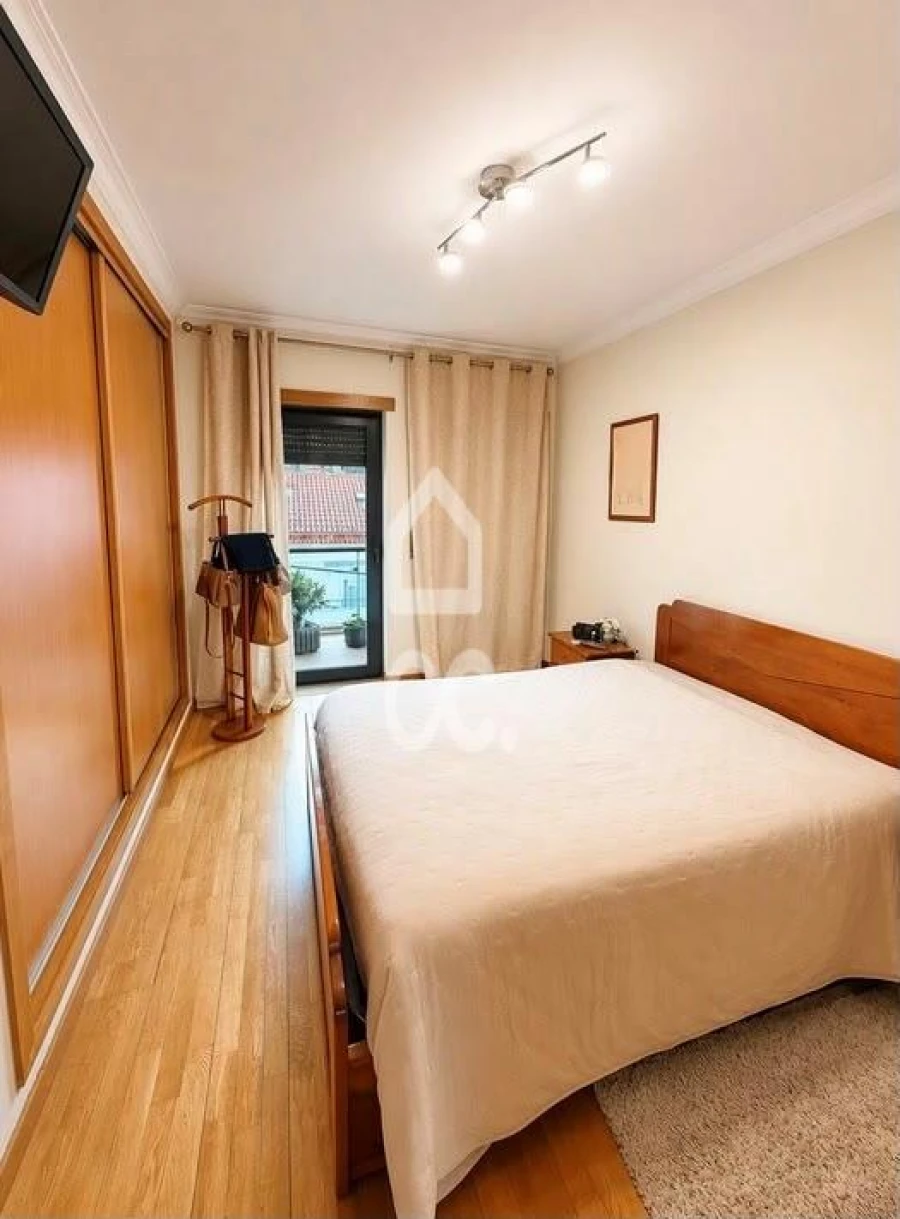 Apartamento T3 para Arrendamento em Camarate, Unhos e Apelação Foto 10