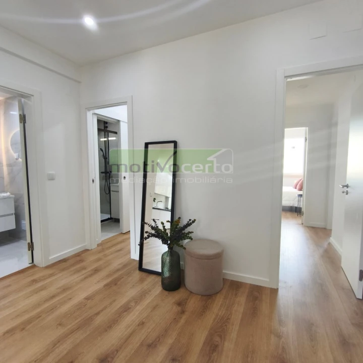 Apartamento T3 para Venda em Benfica Foto 9