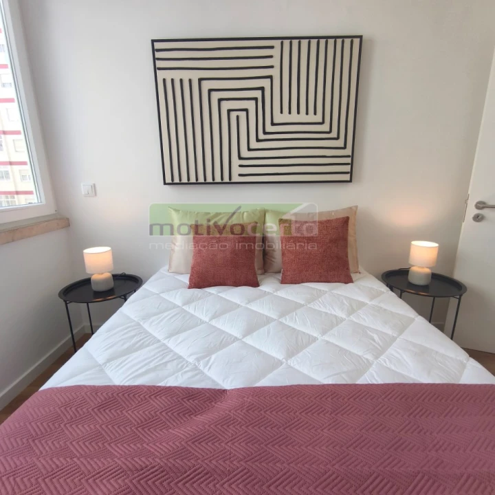 Apartamento T3 para Venda em Benfica Foto 12