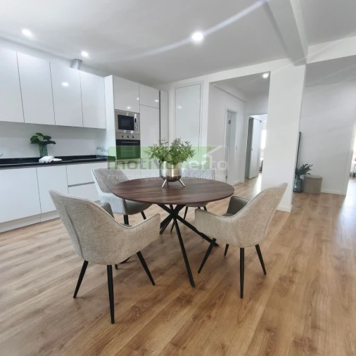 Apartamento T3 para Venda em Benfica Foto 5