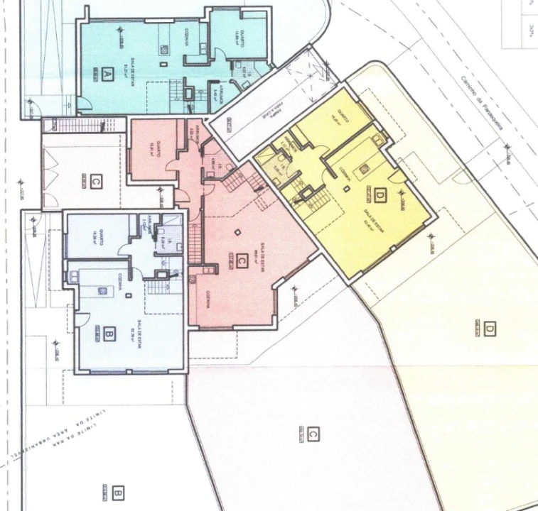 Moradia T4 para Venda em Santa Barbara de Nexe Planta 2
