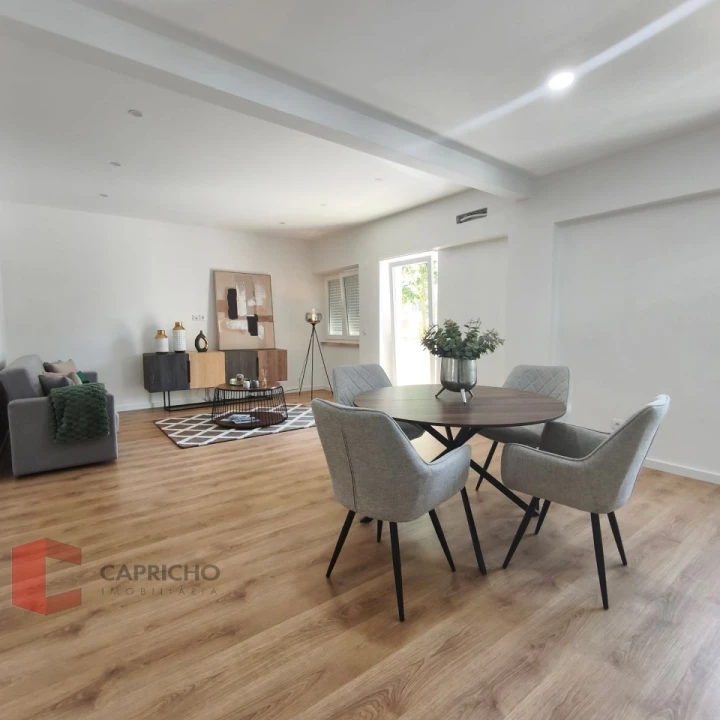 Apartamento T3 para Venda em Benfica Foto 4