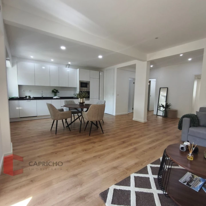 Apartamento T3 para Venda em Benfica Foto 8