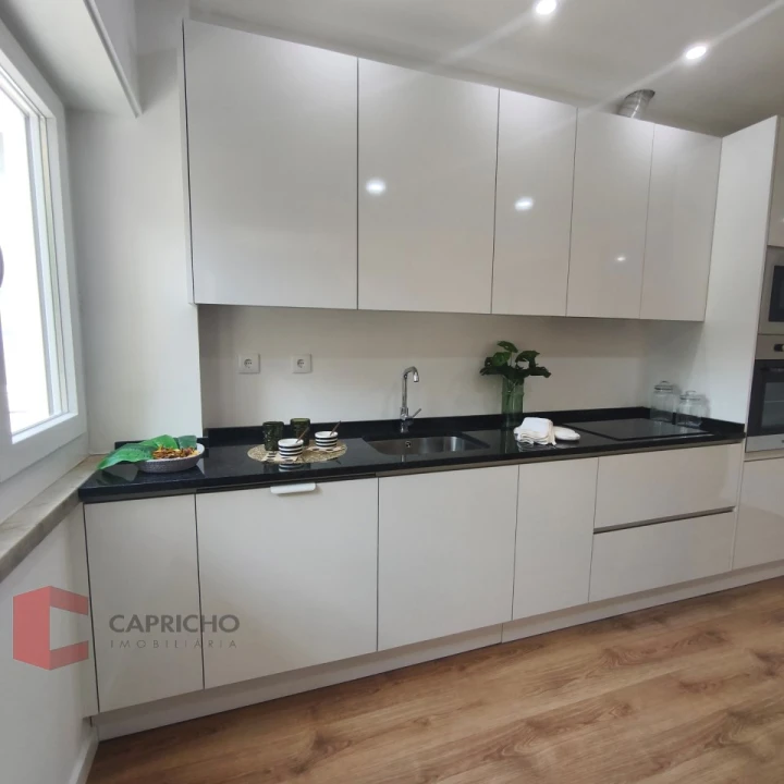 Apartamento T3 para Venda em Benfica Foto 10