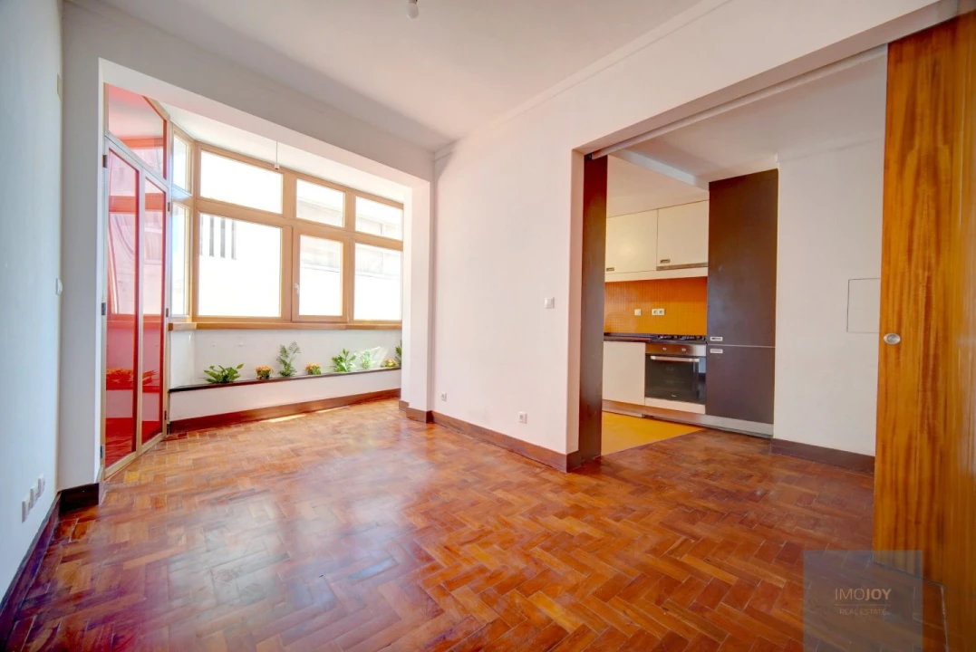 Apartamento T2 para Venda em Algés, Linda-A-Velha e Cruz Quebrada-Dafundo Foto 12