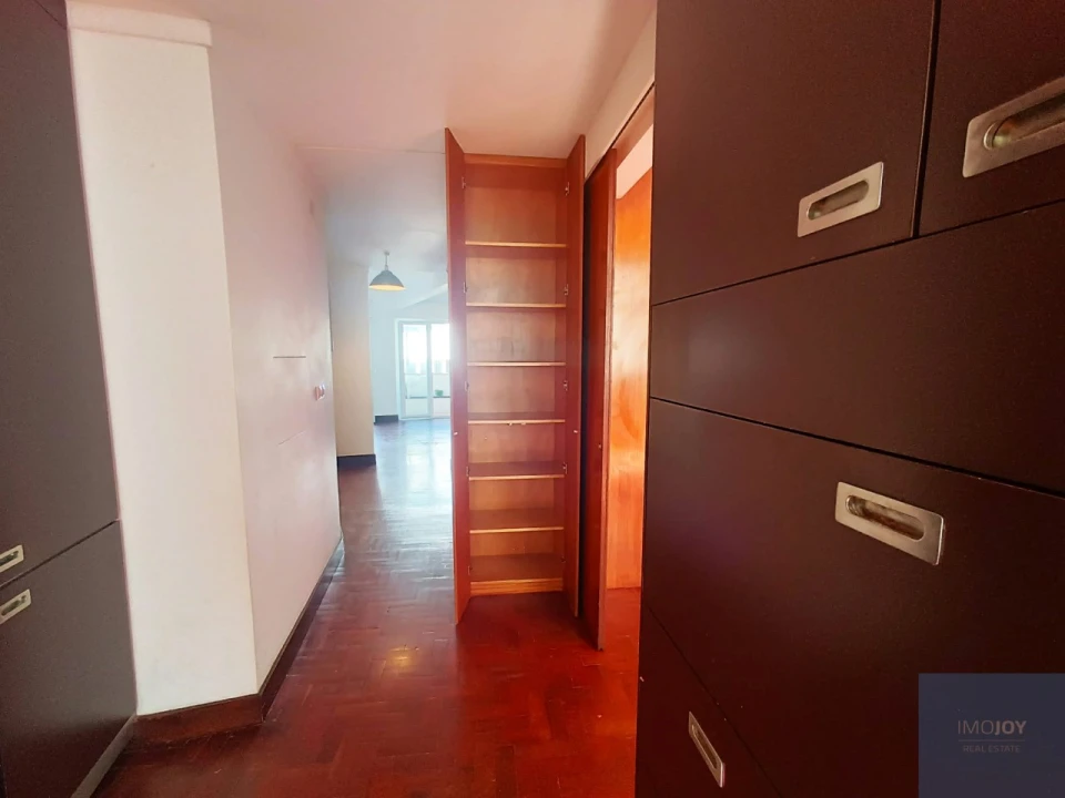 Apartamento T2 para Venda em Algés, Linda-A-Velha e Cruz Quebrada-Dafundo Foto 19