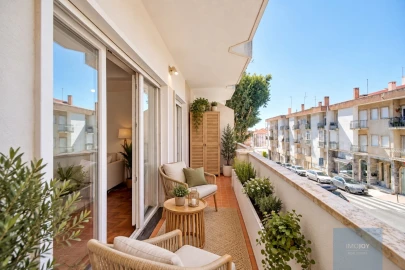 Apartamento T2 para Venda em Algés, Linda-A-Velha e Cruz Quebrada-Dafundo