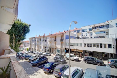 Apartamento T2 para Venda em Algés, Linda-A-Velha e Cruz Quebrada-Dafundo