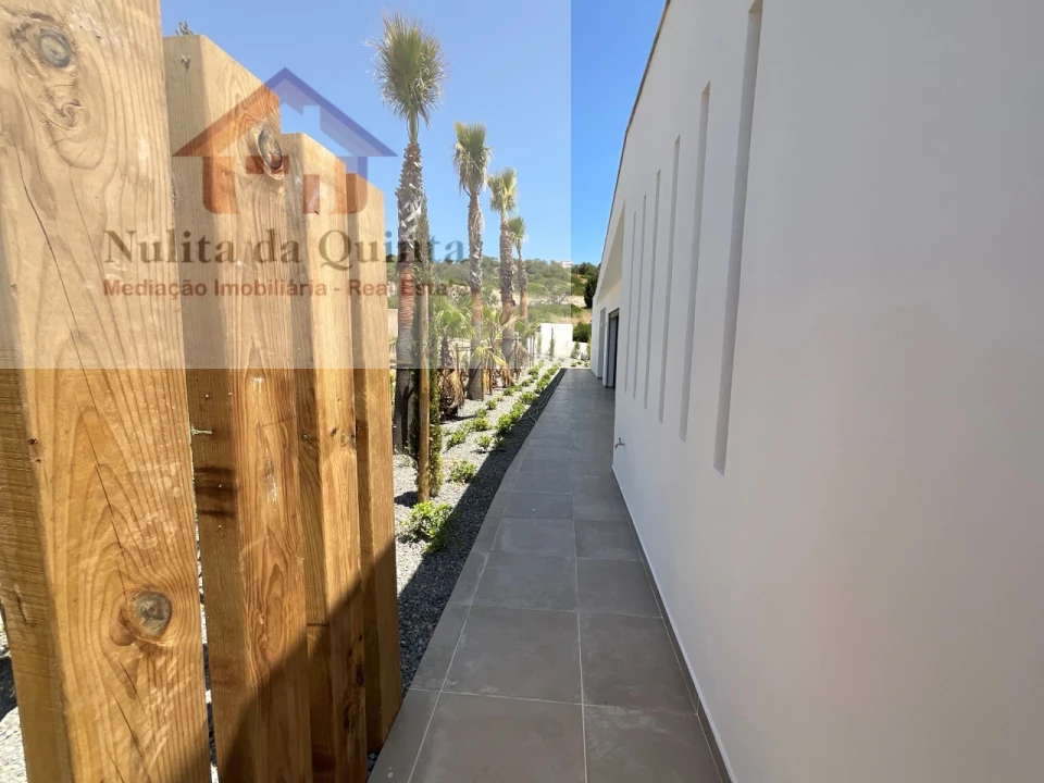 Moradia T5 para Venda em Albufeira e Olhos de Água Foto 20