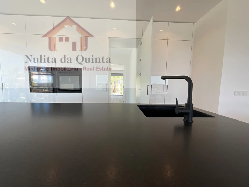 Moradia T5 para Venda em Albufeira e Olhos de Água Foto 34