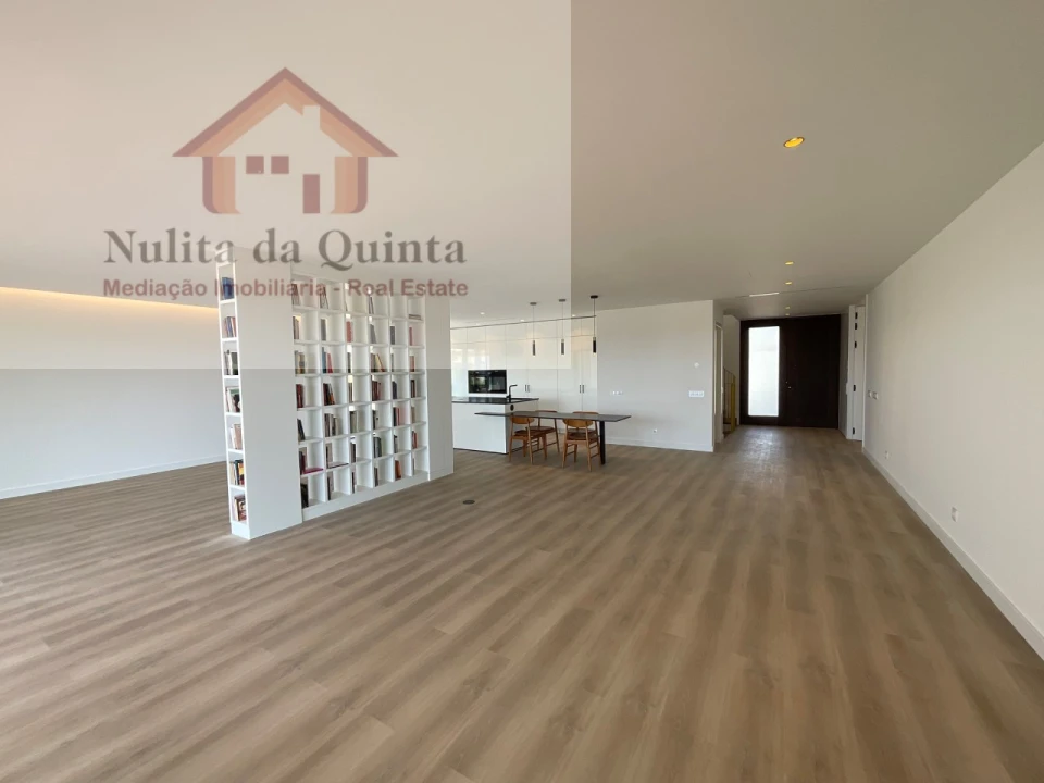 Moradia T5 para Venda em Albufeira e Olhos de Água Foto 37