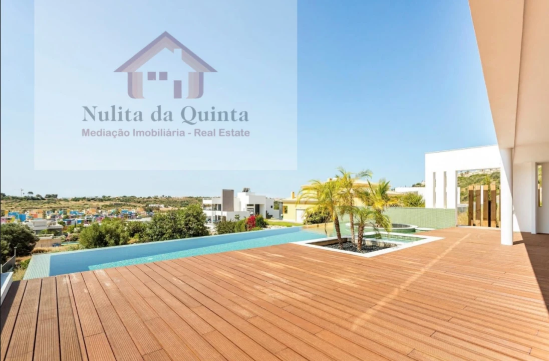 Moradia T5 para Venda em Albufeira e Olhos de Água Foto 23