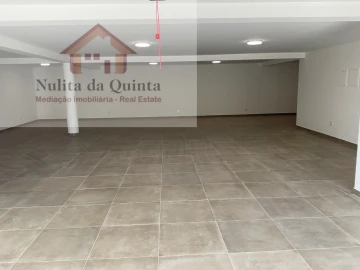 Moradia T5 para Venda em Albufeira e Olhos de Água