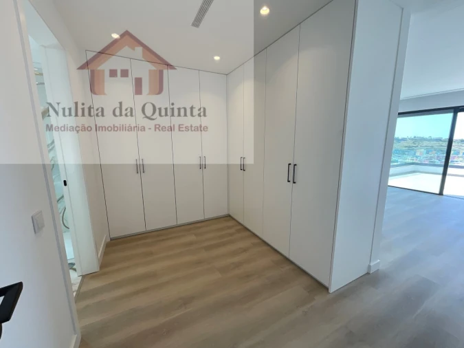 Moradia T5 para Venda em Albufeira e Olhos de Água Foto 46