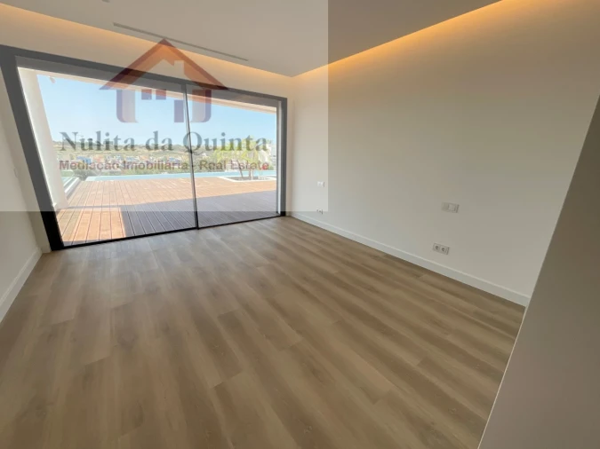Moradia T5 para Venda em Albufeira e Olhos de Água Foto 59